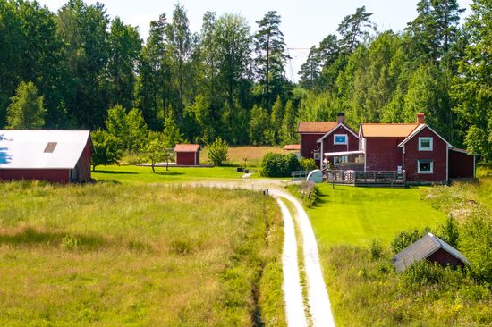 Gård/Skog, Tjugesta 251 & 253, Tjugesta, Örebro