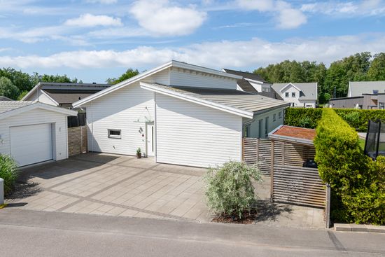 Villa, Gulsippegården 4, Häljarp, Landskrona