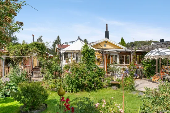 Fritidshus, Ärtvägen 10, Aspvik kolonistugeområde, Upplands-Bro