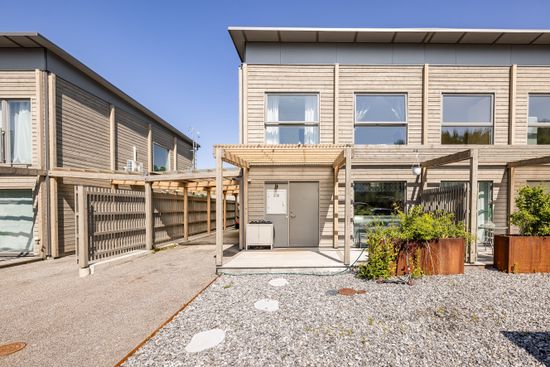 Radhus, Stenkolsgatan 20B, Stenby, Eskilstuna