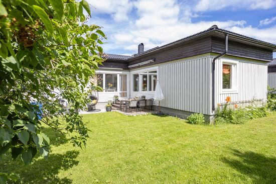 Radhus, Kantarellvägen 88, Johannedal, Sundsvall