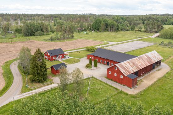 Villa, Nedersta 6, Västerås