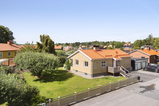 Villa, Flodins väg 5, Strängnäs