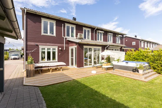 Radhus, Mätvägen 14, Skälby, Västerås
