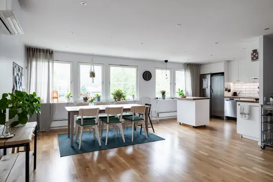Radhus, Lundbackavägen 11, Hovsta, Örebro
