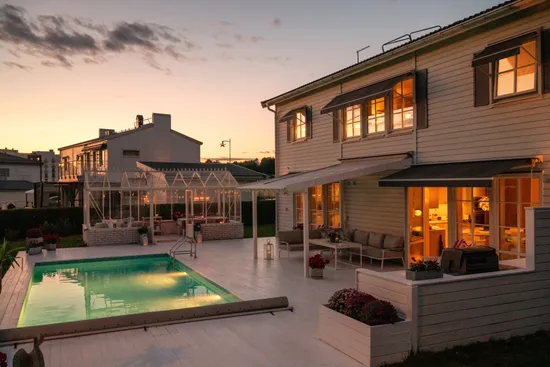 Villa, Diakonvägen 10, Barkarby, Järfälla