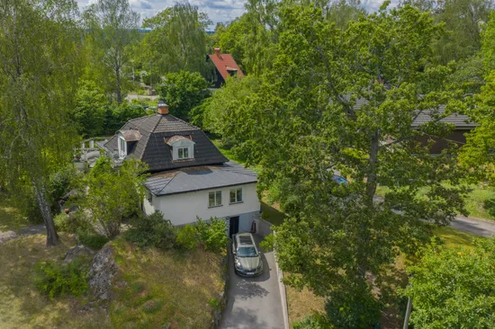 Villa, Staffansvägen 1, Stuvsta, Huddinge