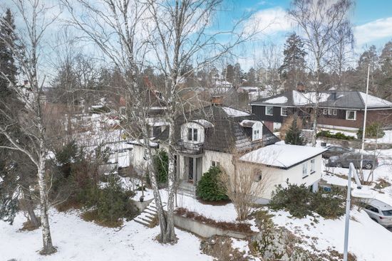 Villa, Staffansvägen 1, Stuvsta, Huddinge