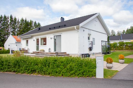 Villa, Strågatan 9, Tostås, Tranås