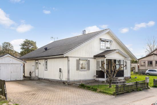 Villa, Norregårdsvägen 9, Lödöse, Lilla Edet