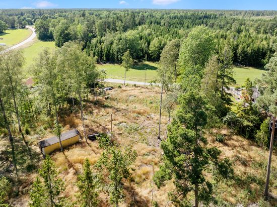 Tomt, Lagbodavägen 8, Österåker