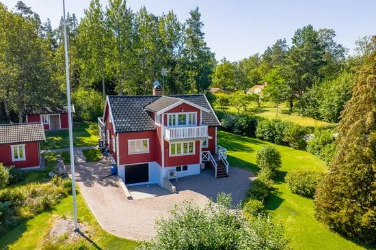 Villa, Dyviksrundan 3, Ljusterö-Linanäs, Österåker