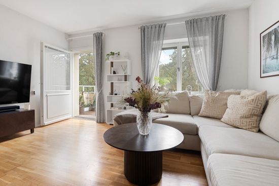 Bostadsrätt, Runda vägen 17, Äppelviken, Stockholm