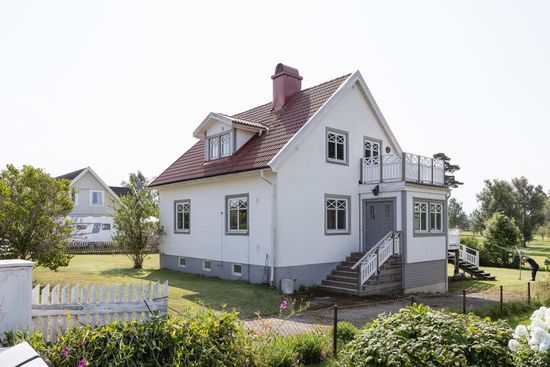 Villa, Bjurbäcksgatan 25, Centralt, Emmaboda