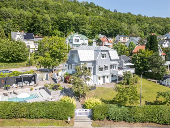Villa, Floragatan 6, Huskvarna, Jönköping