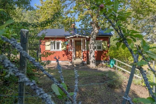 Fritidshus, Falkuddsslingan 25, Lisö, Nynäshamn