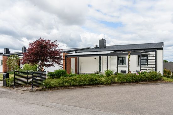 Villa, Radhus, Grönsångarevägen 23, Högstorp, Växjö