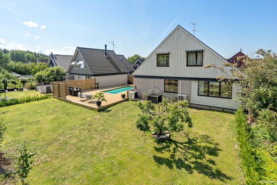 Radhus, Närtunagränd 3, Brunnby Vik, Upplands Väsby