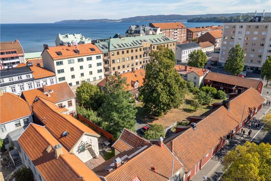 Villa, Östra storgatan 74 & Kanalgatan 33, Öster City, Jönköping