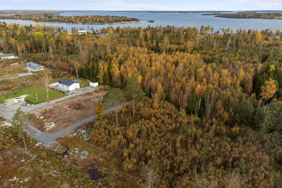 Tomt, Elviras stig 21, Gräddö, Norrtälje