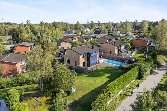 Villa, Tennvägen 9, Skarpäng, Täby