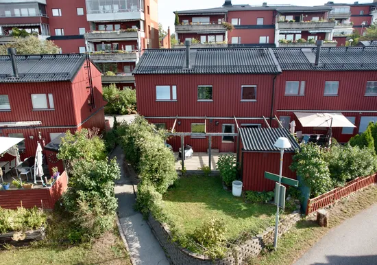 Bostadsrätt, Radhus, Myrstuguvägen 115, Myrstuguberget, Huddinge