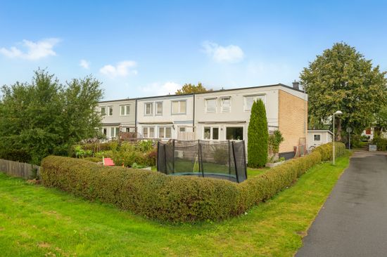 Villa, Radhus, Östergökssvängen 27, Spånga Nälsta, Stockholm