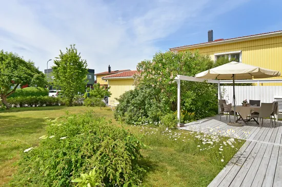 Villa, Radhus, Kikarvägen 17, Viksjö, Järfälla