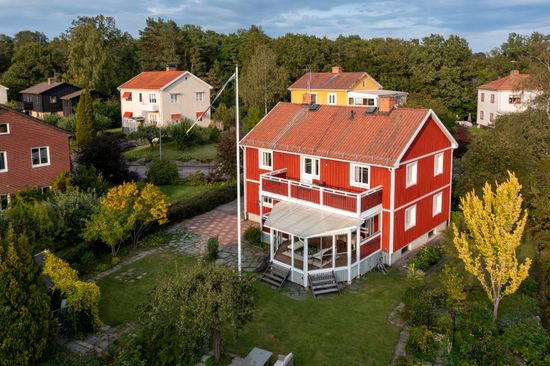 Villa, Vallgatan 5, Kristiansborg, Västerås