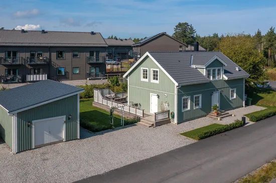 Villa, Björnbärsstigen 7, Strängnäs