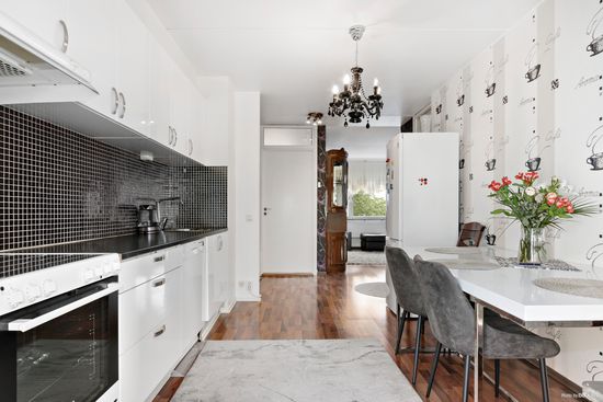 Bostadsrätt, Linvägen 4, Hallunda, Botkyrka