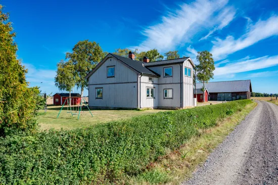 Villa, Long Fly 1, Long, Vara