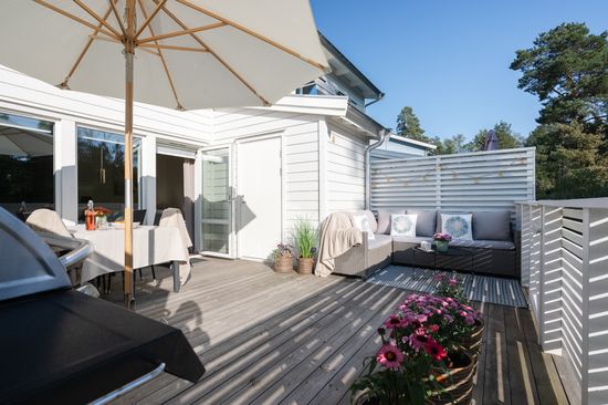 Villa, Radhus, Norra Atriumvägen 12, Kvisslingby, Österåker