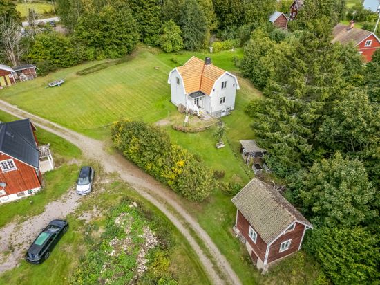 Villa, Landbergs väg 3, Ljusfallshammar, Finspång