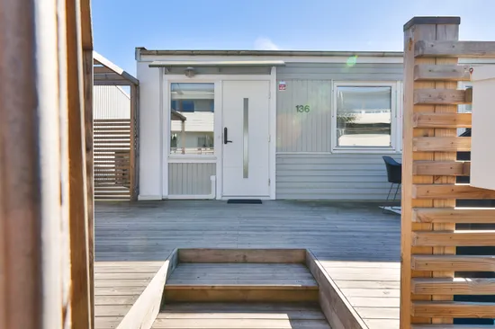 Villa, Radhus, Höjdenvägen 136, Lerum