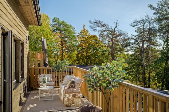 Radhus, Smedjevägen 4D, Länna, Huddinge