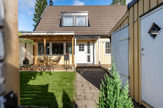 Villa, Radhus, Tolvmansvägen 30, Brunflo, Östersund