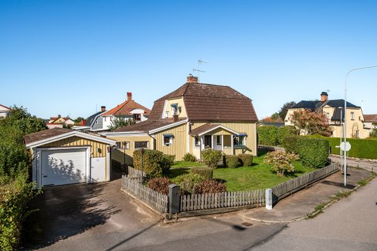 Villa, Floragatan 21, Östra, Mjölby