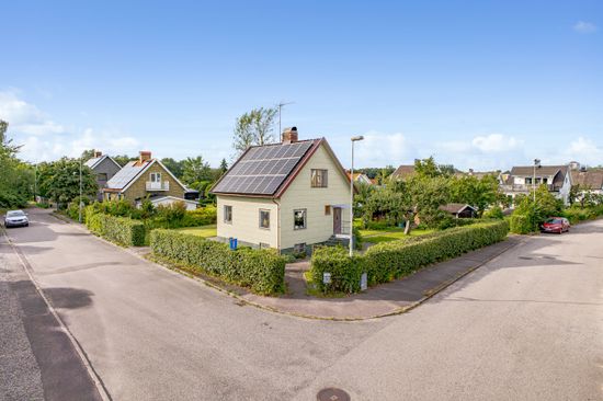 Villa, Bäckgatan 4, Östra Gärdet, Falkenberg