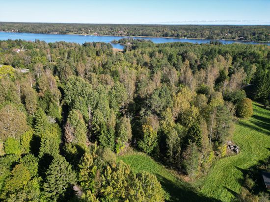 Tomt, Semmersbyvägen 10a, Väddöviken, Norrtälje