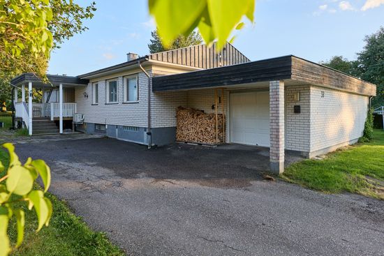 Villa, Ängsvägen 33, Söråker, Timrå