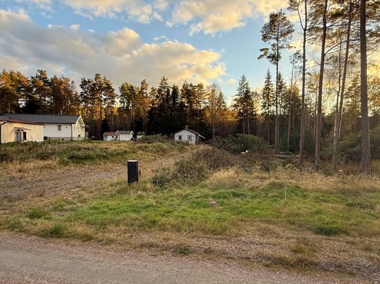 Tomt, Tolsjövägen 18, Tolsjöhult, Lerum