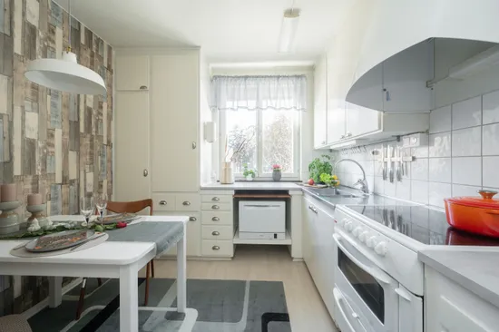 Bostadsrätt, Edsvägen 3, Centrala Huddinge, Huddinge