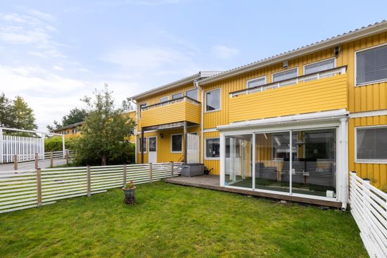 Radhus, Månskensvägen 171, Botkyrka