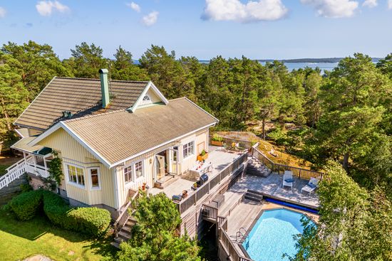 Villa, Kojvikshöjden 4, Dalarö, Haninge