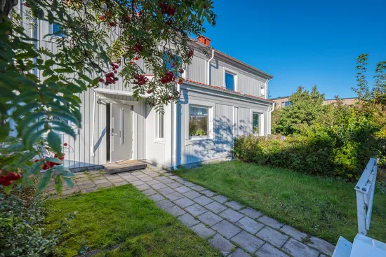 Bostadsrätt, Radhus, Karlavägen 19, Haga, Vallentuna