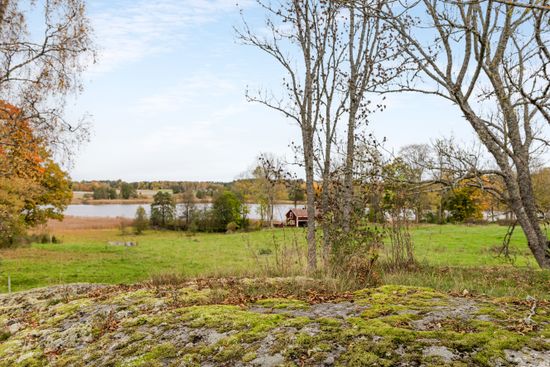 Tomt, Årsta 2:24, Årsta 1, Sköldinge, Katrineholm