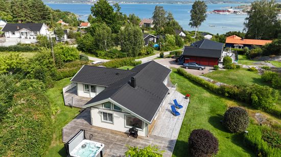 Villa, Häggvall 180, Tjörn