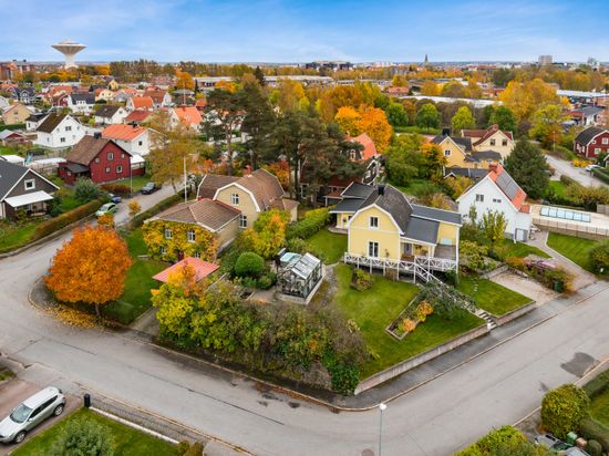 Villa, Riddarbergsgatan 3, Hagaby, Örebro