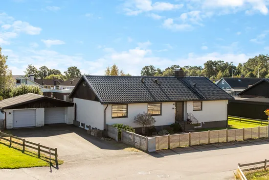 Villa, Skepparns väg 32, Tångaberg, Varberg